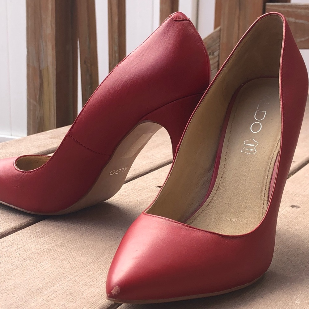❤️❣️❤️❣️BRIGHT RED ALDO PUMP!!! ❤️❣️❤️❣️
